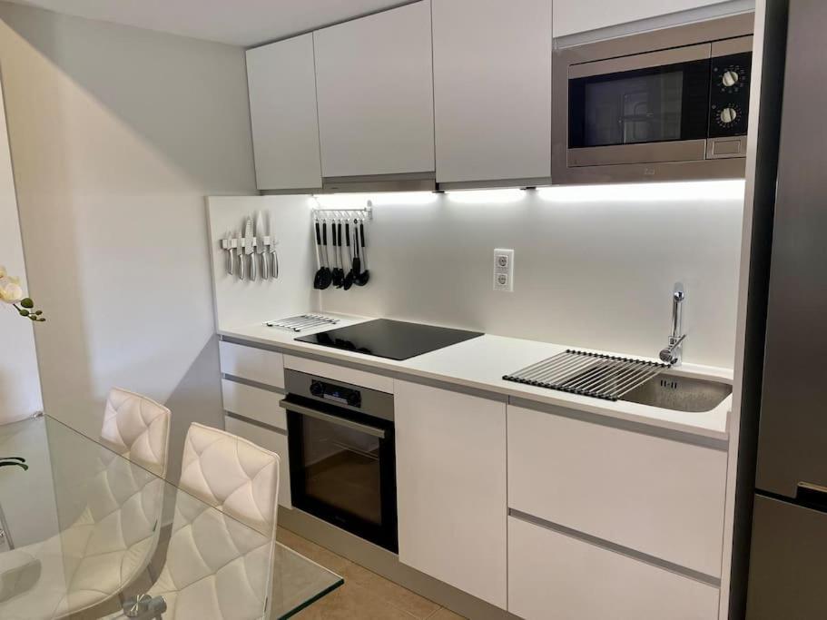 Piso De 2 Habitaciones, 3 Piscinas Y Cerca Del Mar Roses Buitenkant foto